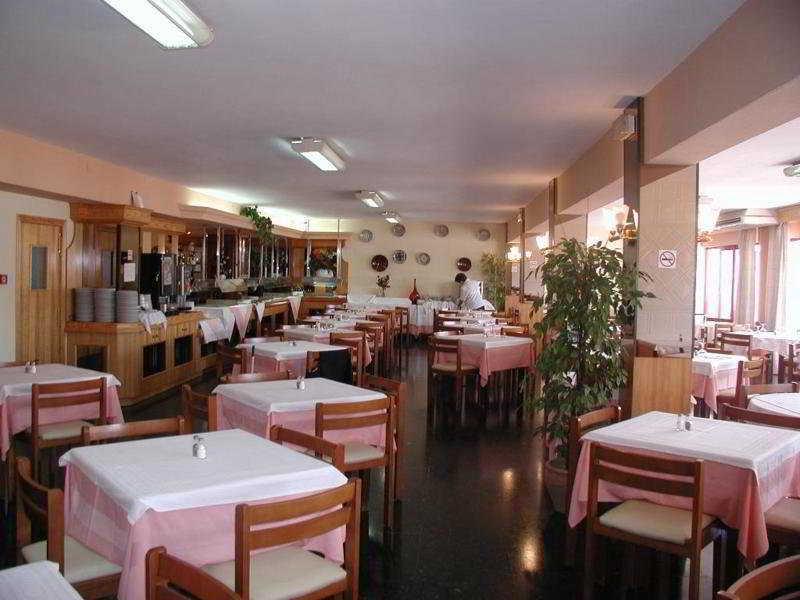 Hotel Vibra Marco Polo II - Adults Only San Antonio  Restaurant billede
